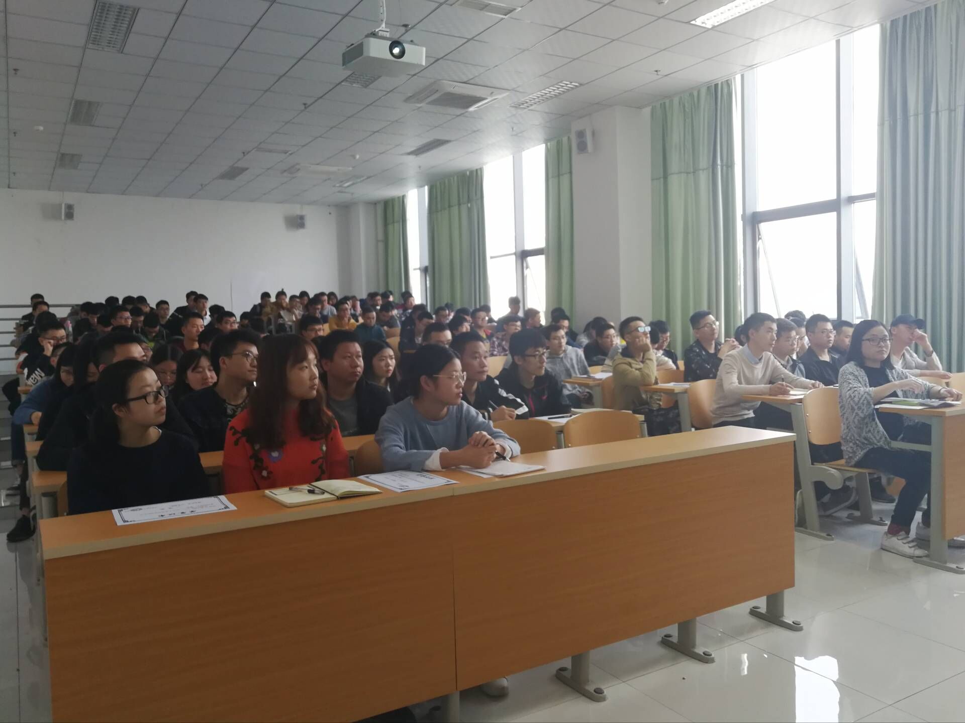 QQ图片20181114104019.jpg