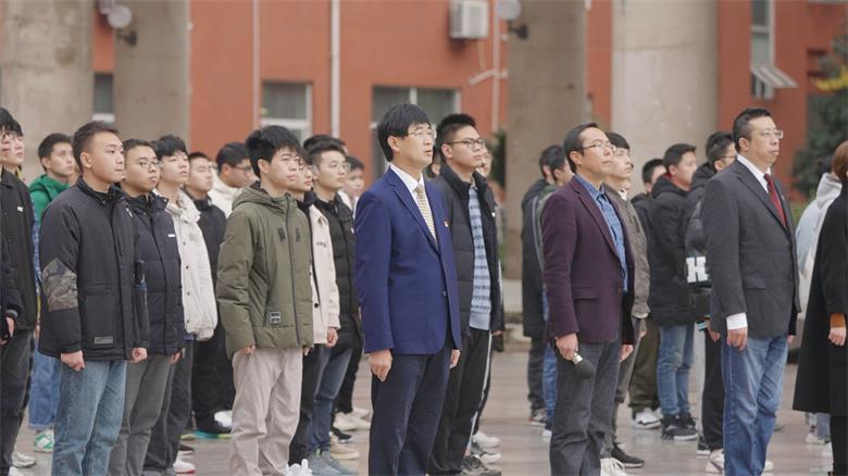 升国旗3.jpg